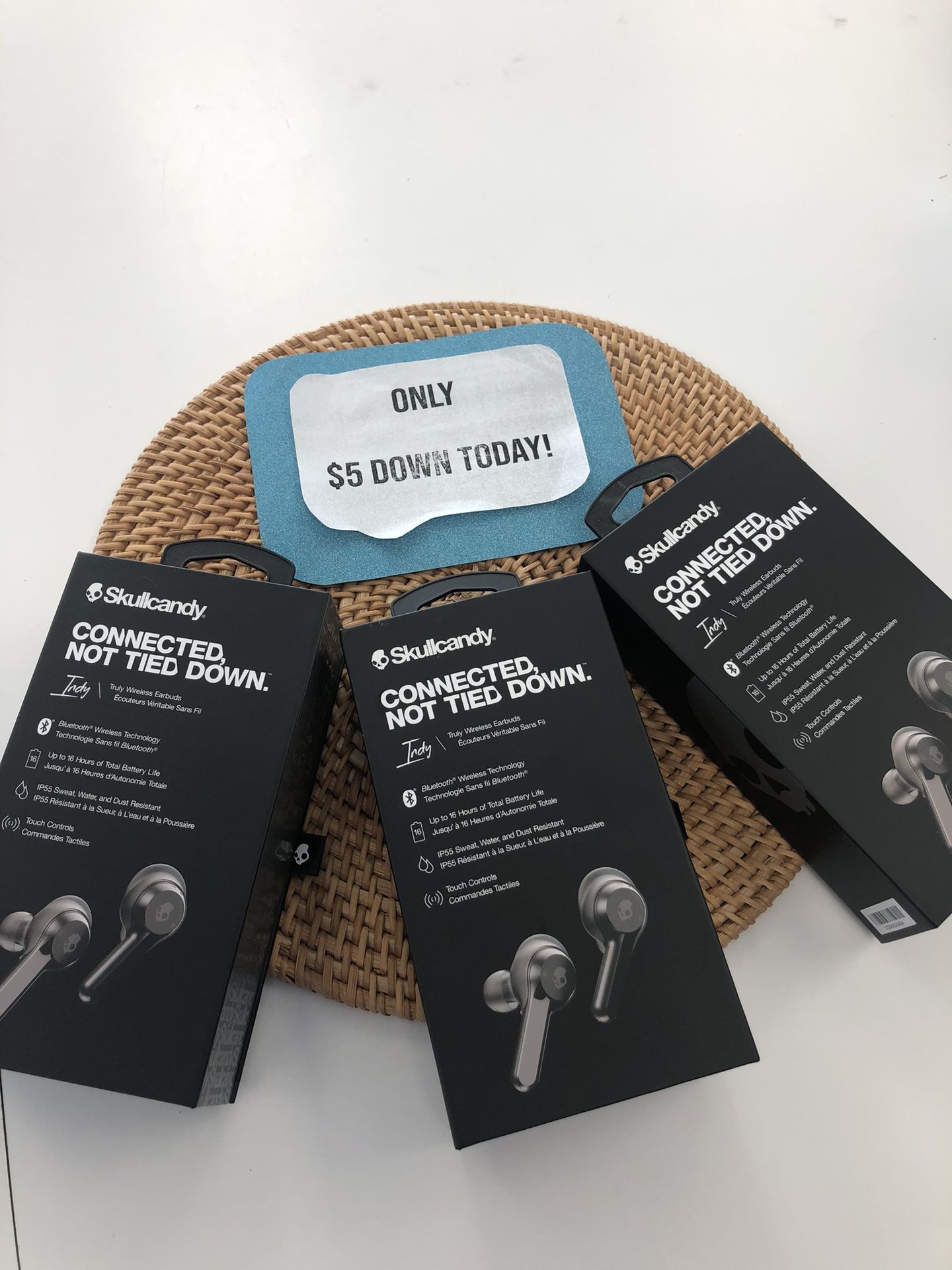 SkullCandy Bluetooth Earbuds New