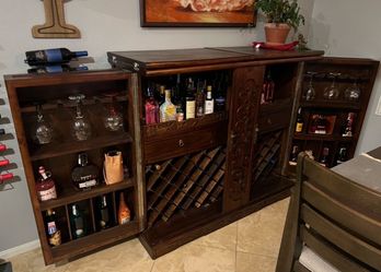 Bar cabinet, liquor cabinet, wine cabinet