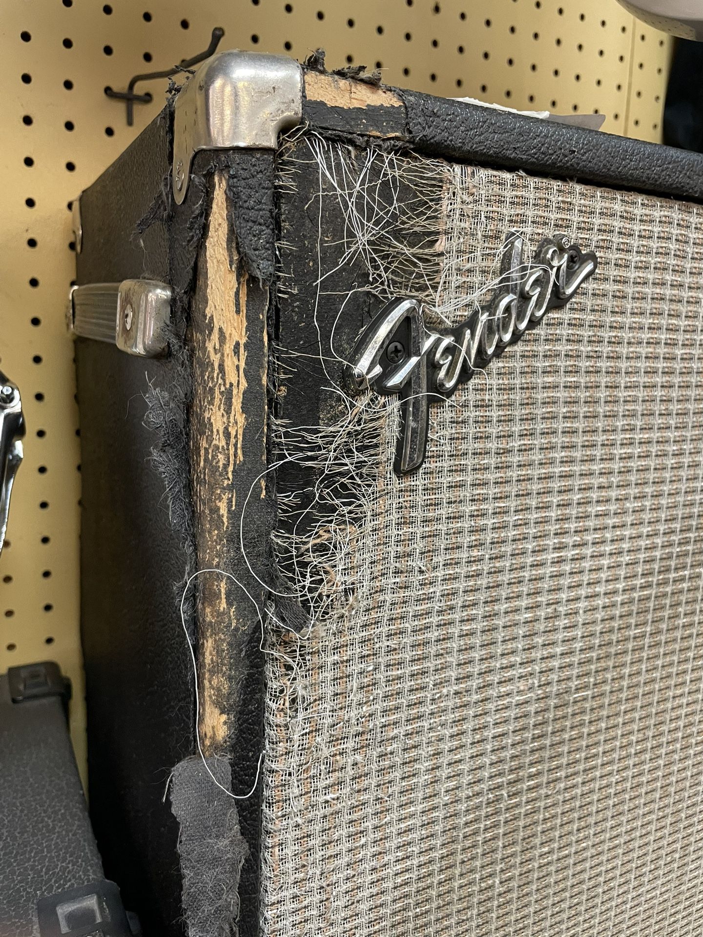Vintage Fender Bassman 50 Bass Cabinet (Shows Signs Of Heavy Wear