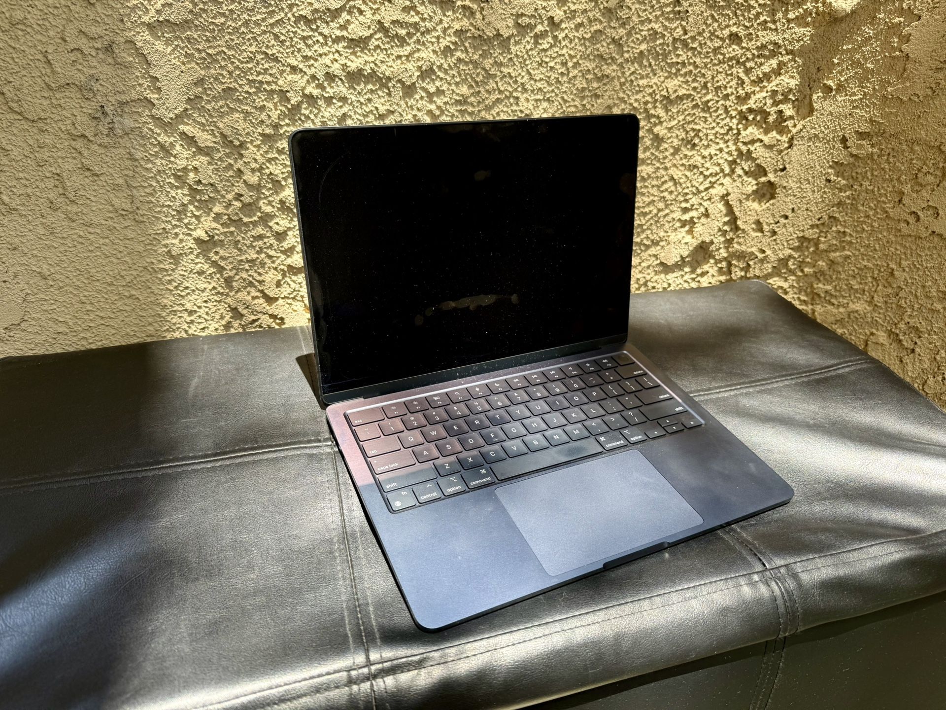MacBook Air (2022 M2)