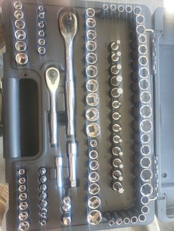 90 Piece Socket Set
