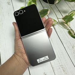 Galaxy Z Flip6 (T-Mobile) 256GB 