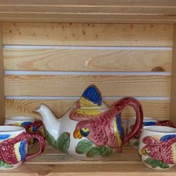 Parrot Teacup Set