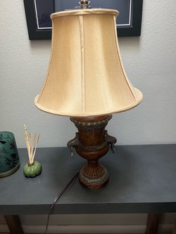 Traditional Table Lamp with Shade