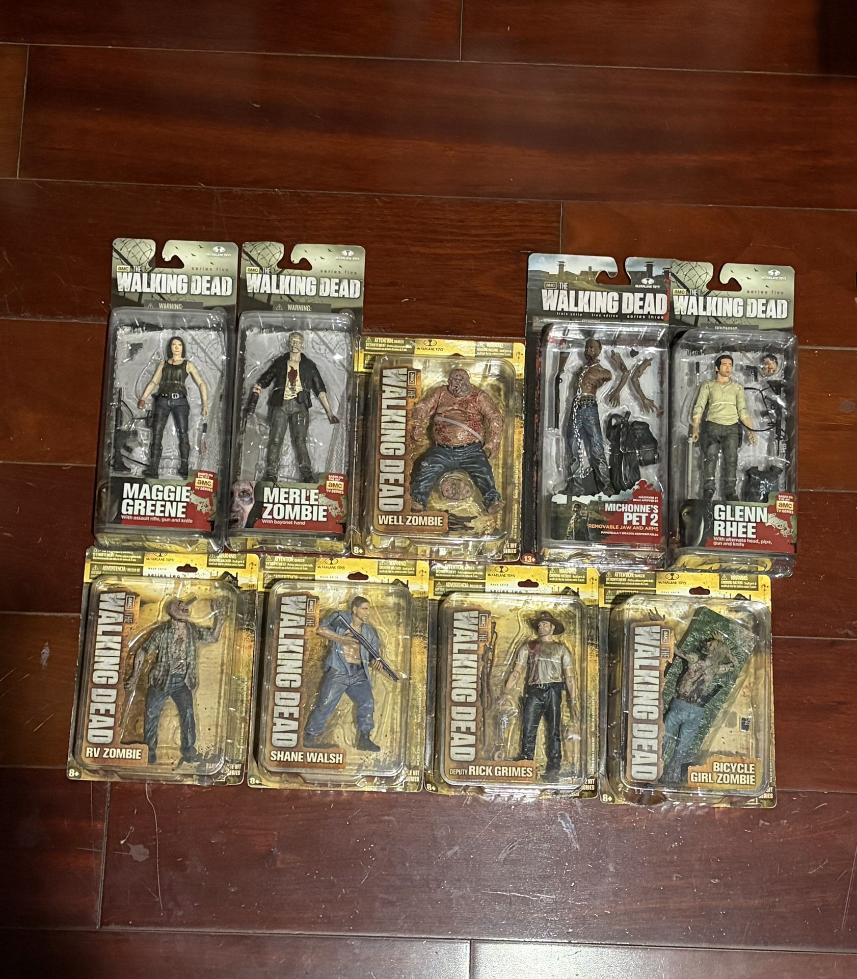 McFarlane Toys the Walking Dead Series 2 + Merle, Maggie, Glenn, & Michonne Pet2