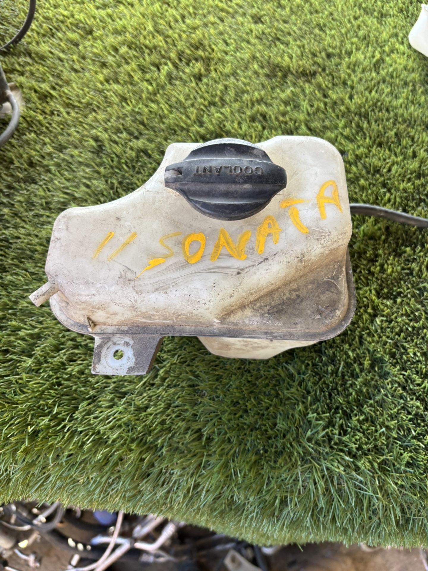 2011 Hyundai Sonata Coolant Reservoir Parts 