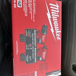 Milwaukee 2 Tool combo set