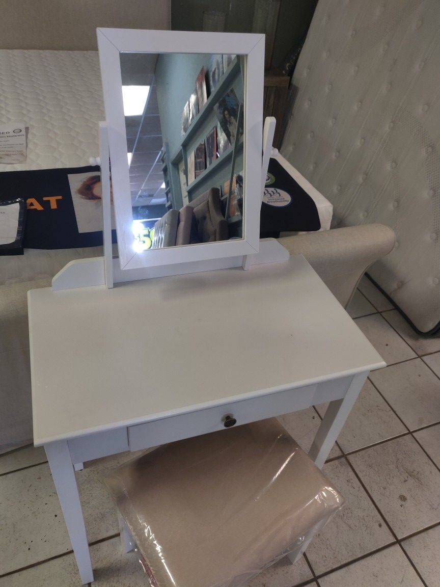 White Vanity Set