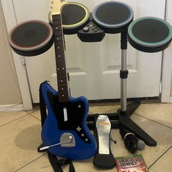 Rock Band 4 X-Box One, Drum Set, Guitar, Game & Mic