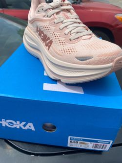 Women’s hoka bondi 9