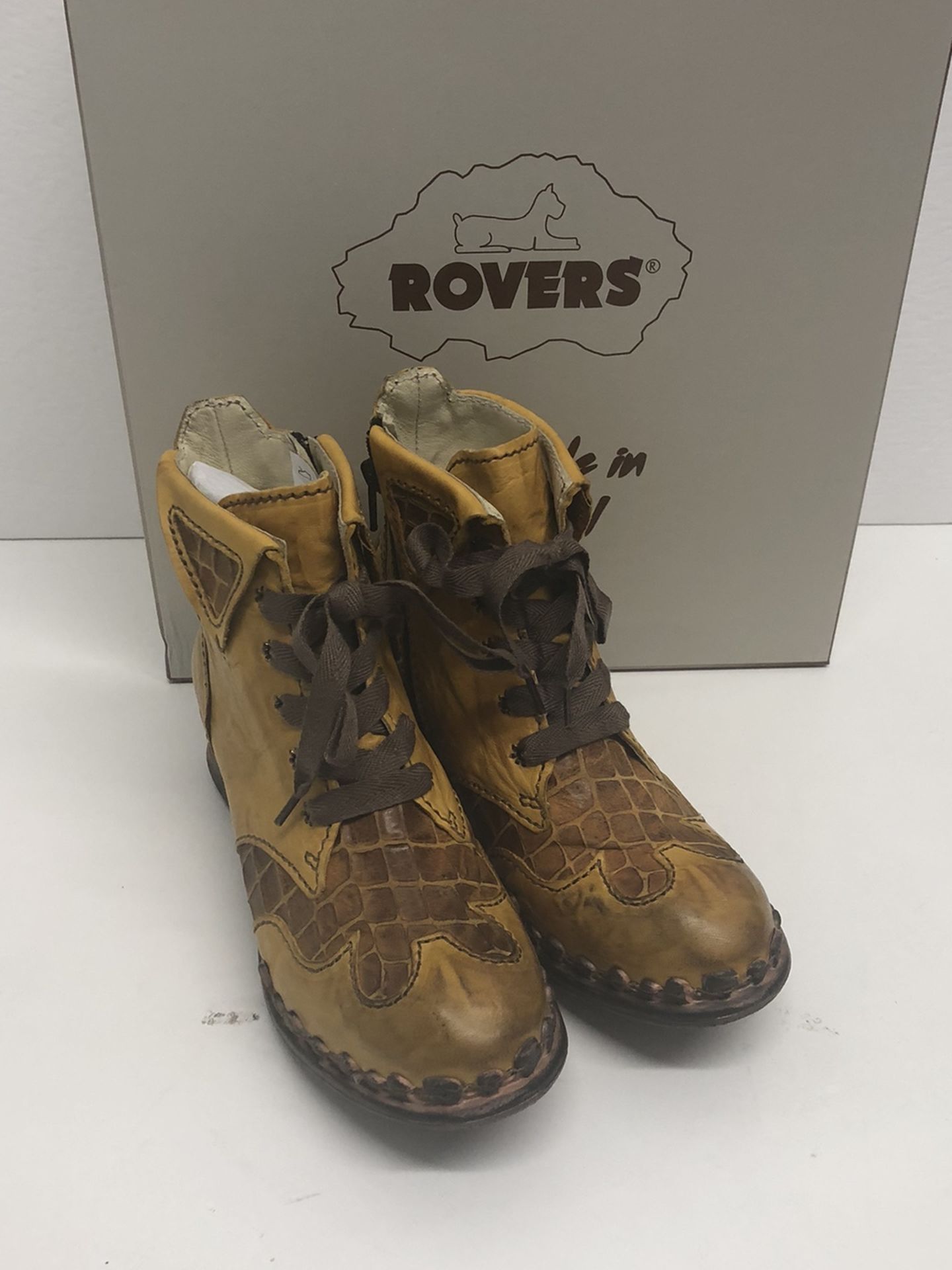 Rovers Boots Ankle High Side Zipper Round Toe Studs Premium Leather