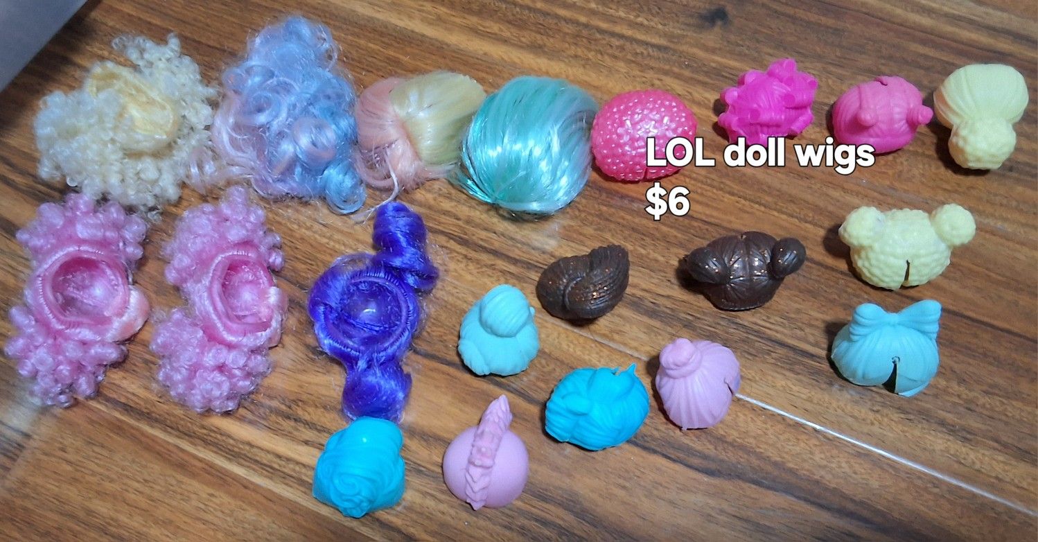 Lol Doll Accessories Waterbottle And Wigs.
