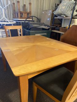 Dinning Room Table And Chairs