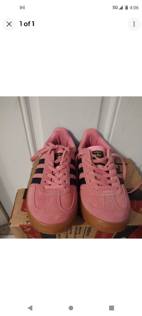 #BRANDNEW,#ADDIDAS,#SAMBAS,#CLASSIC,#SIZE 71/2,#purple Pink 