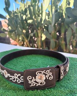 Women’s Belts Different  Model And Size 