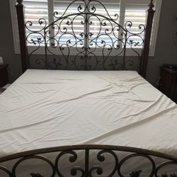 Cal King Bedroom Set