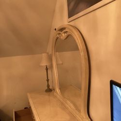 Six dresser drawer with mirror