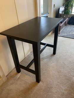 Black High-Top Table