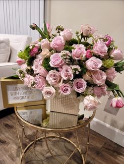 Round Glass Table Perfect For Any Room Perfect Decor