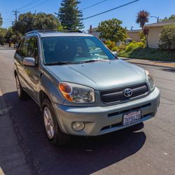 2005 RAV4 Sport Utility - Base FWD