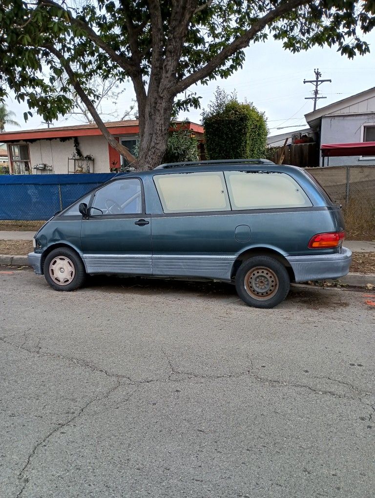 1995 Toyota Previa