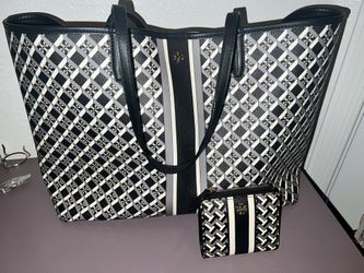 Tory Burch Tote Bag With Matching Wallet