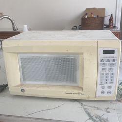 Small Microwave 