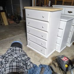 High quality wood freshly sanded and painted five drawer dresser stand natural wood top