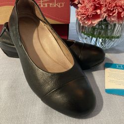 Dansko  Lisanne Leather Shoes Size 38 7.5-8