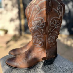 Ariat Heritage Womens SZ 7B Western Cowboy Boots