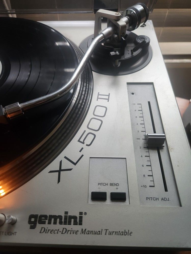 Gemini Xl-500 Il Turntable