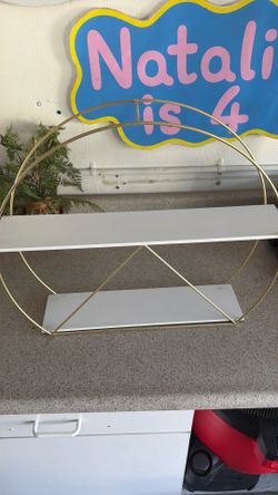 Shelf decor