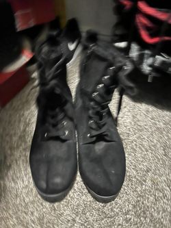 Woman Shoes Size 10
