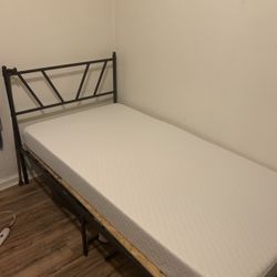 Bed/frame