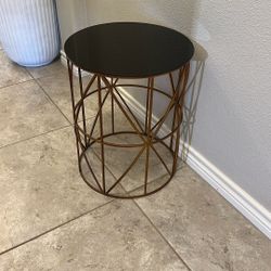 Side Tables 