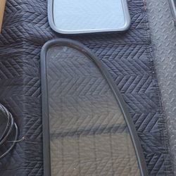 VW Small Quarter Windows 