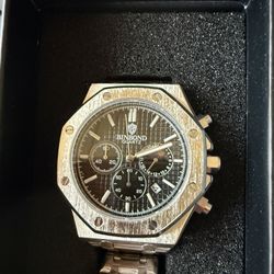 New! Beautiful Quartz Silver And Black Watch