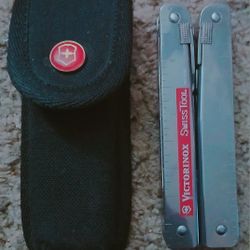 Vintage Victorinox Swisstool Multitool 