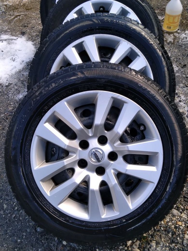 07 Nissan Altima Wheels 215/60/16