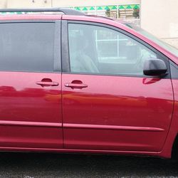Toyota Sienna 