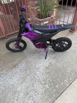 Strike e dirt bike ready to ride maybe willing to trade