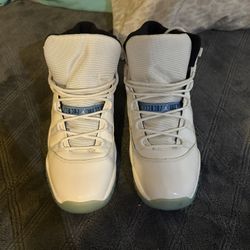 Jordan 11 Legend Blue High Top 