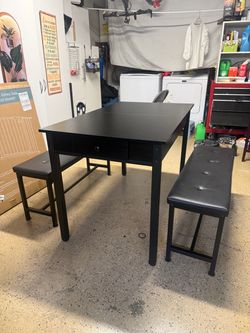 Dining set
