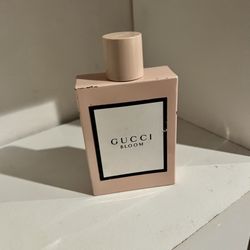 Bloom Eau Perfum  Fragancia  Gucci
