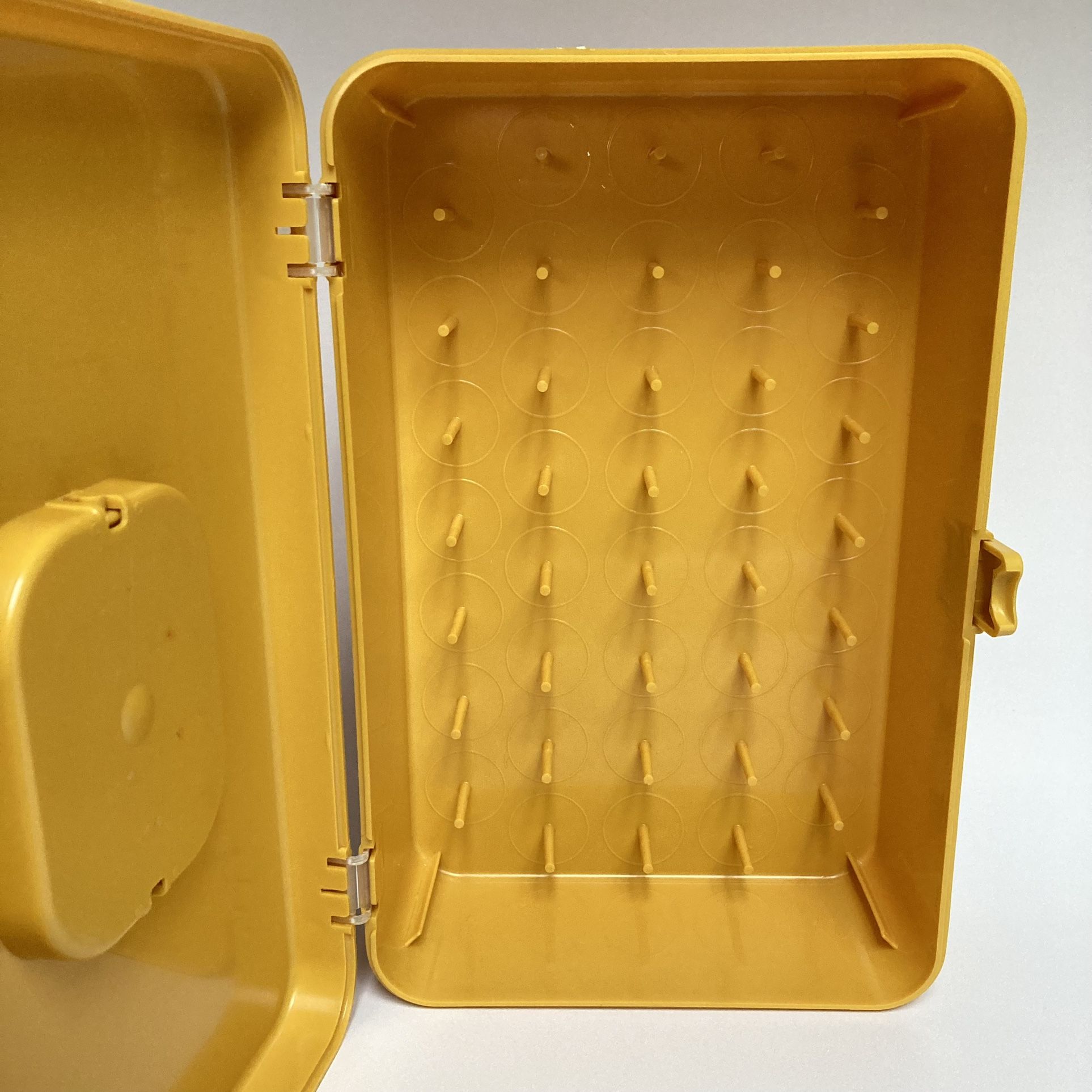1970s Wilson Wil-Hold Sewing Box With Removable Tray