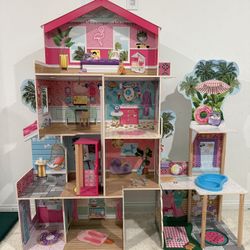 Kidkraft Pool Party Mansion Dollhouse