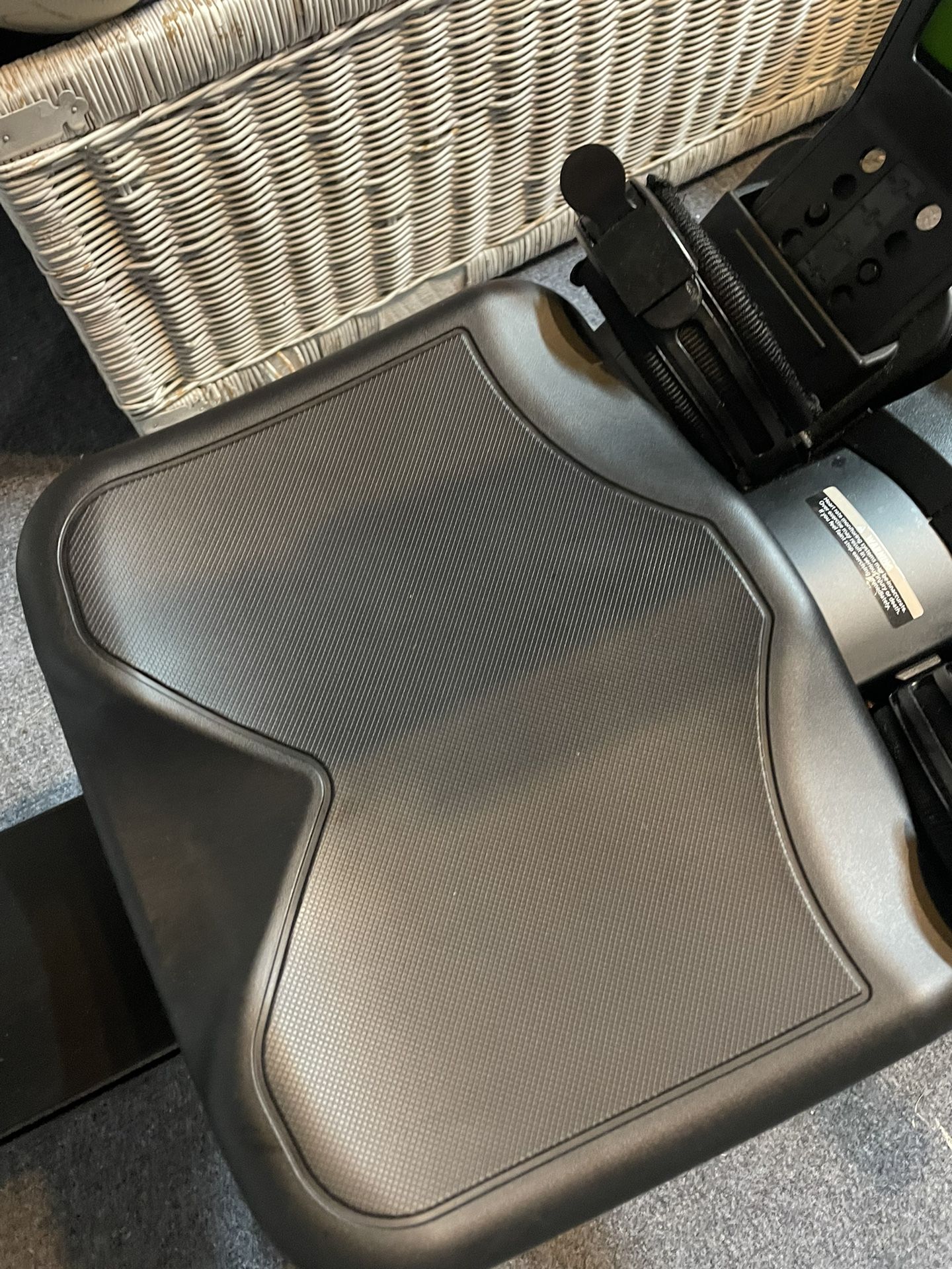 Life Fitness Heat Rower for Sale in Margate City, NJ OfferUp