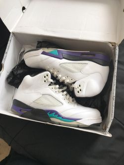 Air Jordan 5 Retro (Grapes) Size 10.5