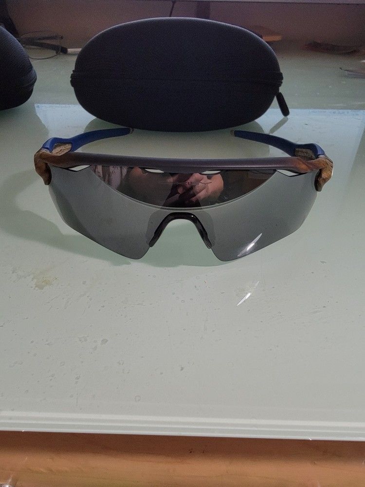 Oakley Radar Ev Path MLB Dodgers Sunglasses