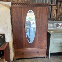 BEAUTIFUL Antique wardrobe